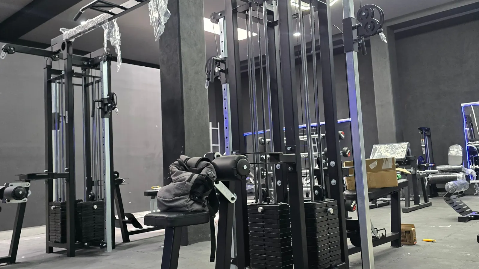 Fit Factory, multiestaciones de poleas