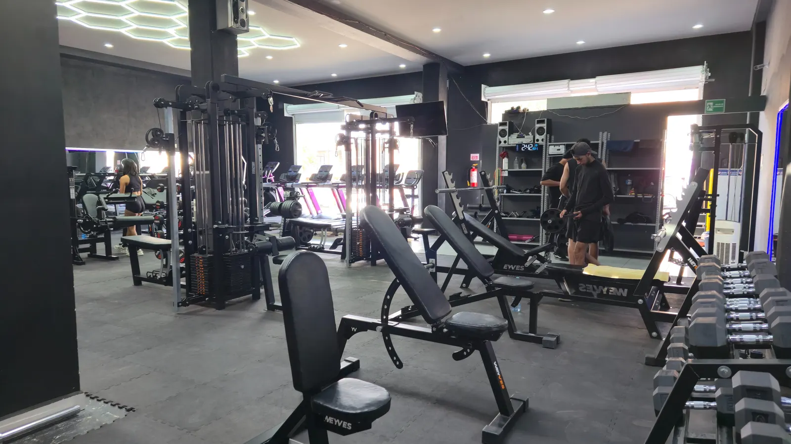 Gimnasio en operación